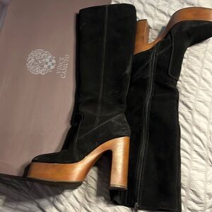 Vince Camuto Platform Suede Knee-high boots in black